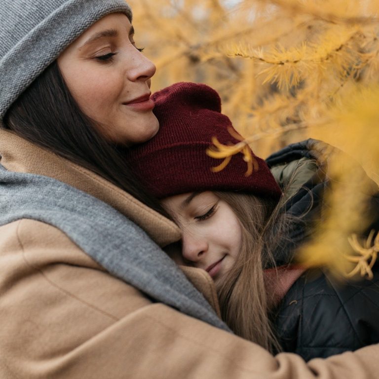 family-3817046_1920